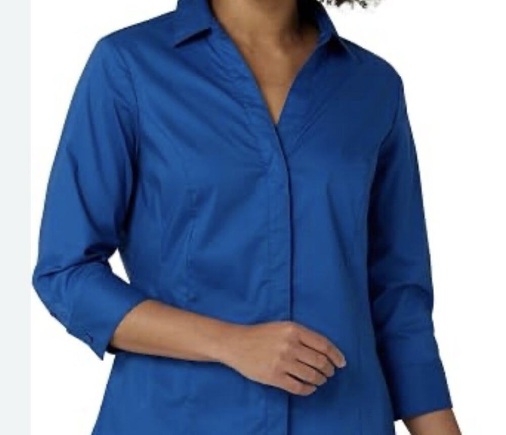 C22 Riders by Lee Easy Care Slimming Blouse Women’s 2XL Blue NWT Button Up Shirt